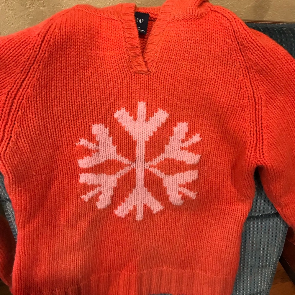 GAP Pullover Orange Snowflake Sweater